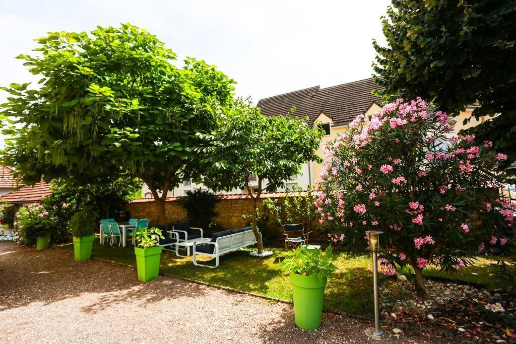F3 80 M2 Longere Plain Pied Au Centre Auxonne. Villa Exterior photo